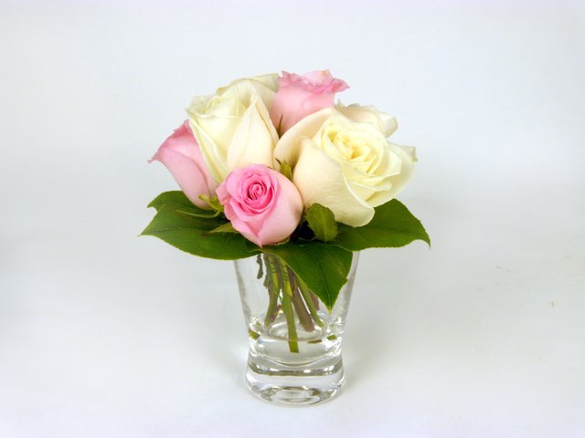 Florist Flower Arrangement - Monthly (M) - P8111 Photo