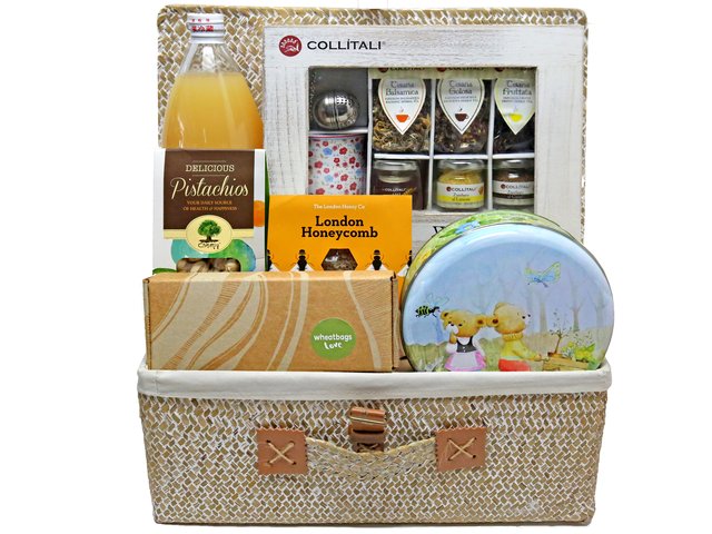 Wine n Food Hamper - Picnic style gift Basket G2 - TNP0413B2 Photo